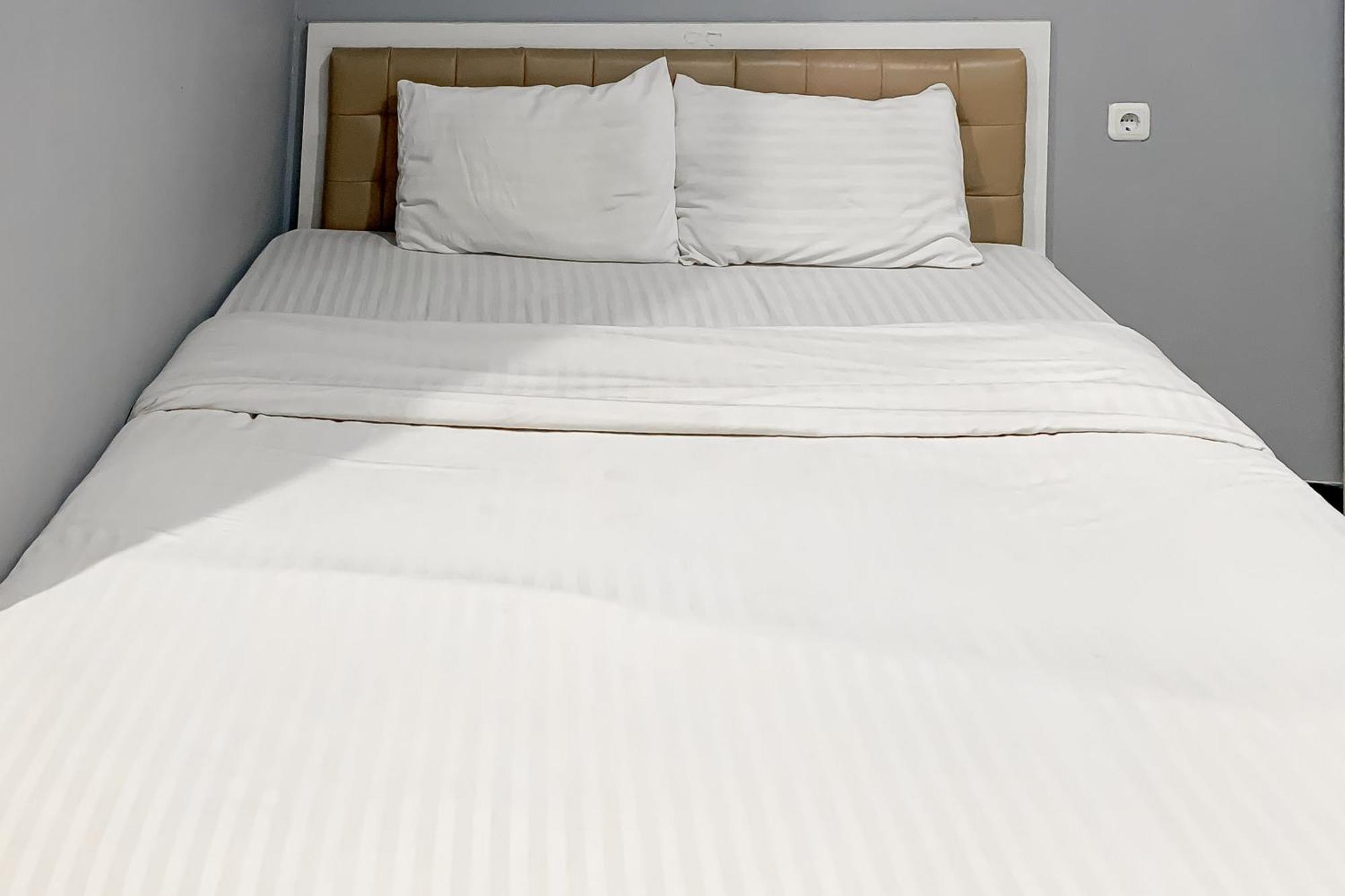 Karins Guesthouse Syariah Redpartner Бандунг Екстер'єр фото