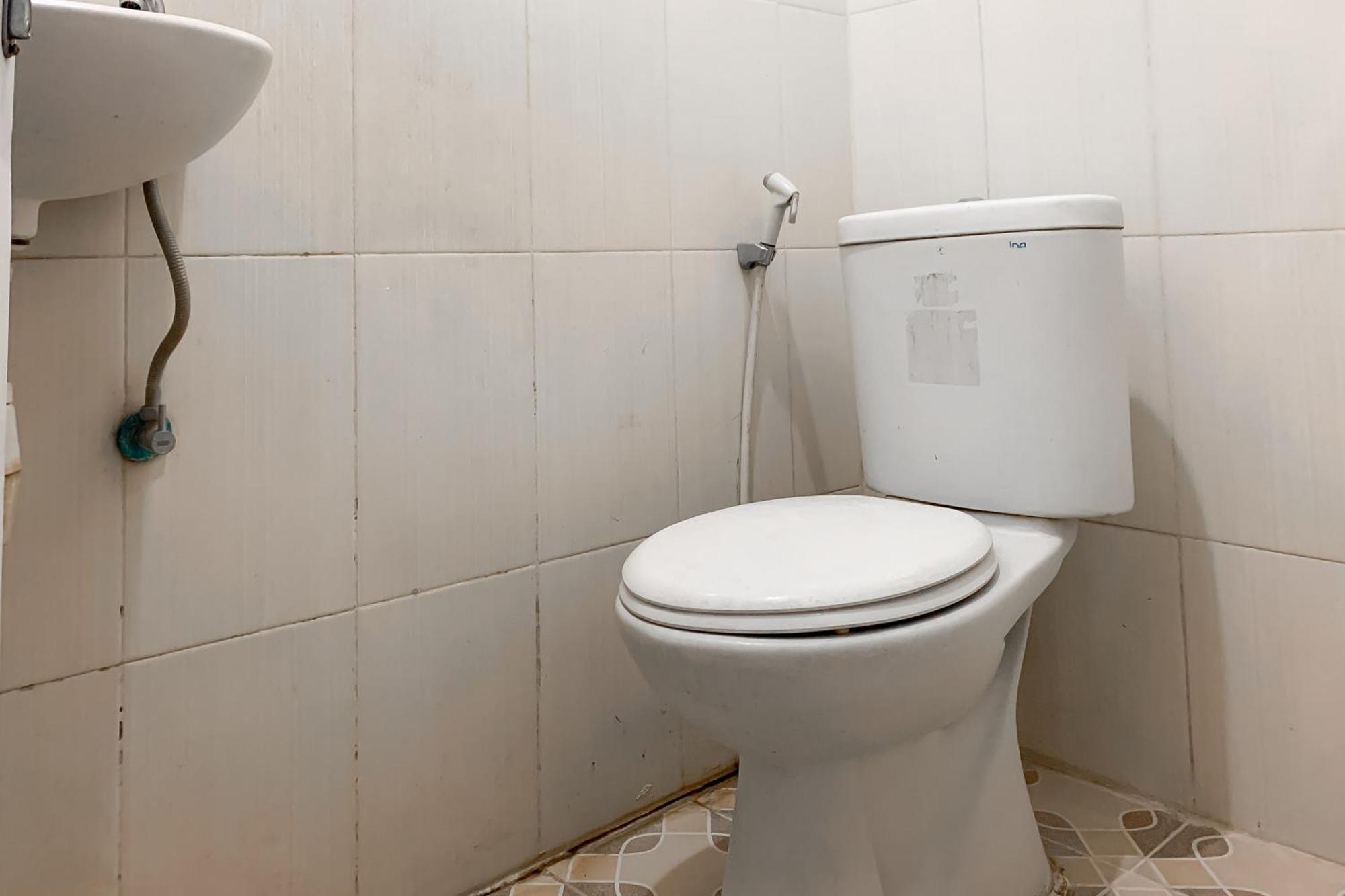 Karins Guesthouse Syariah Redpartner Бандунг Екстер'єр фото